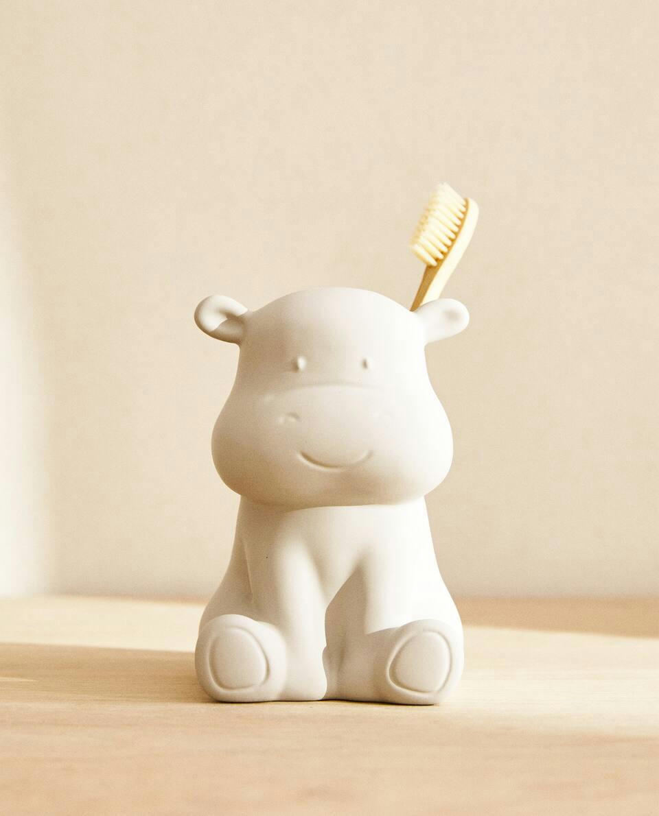 CERAMIC HIPPOPOTAMUS TUMBLER