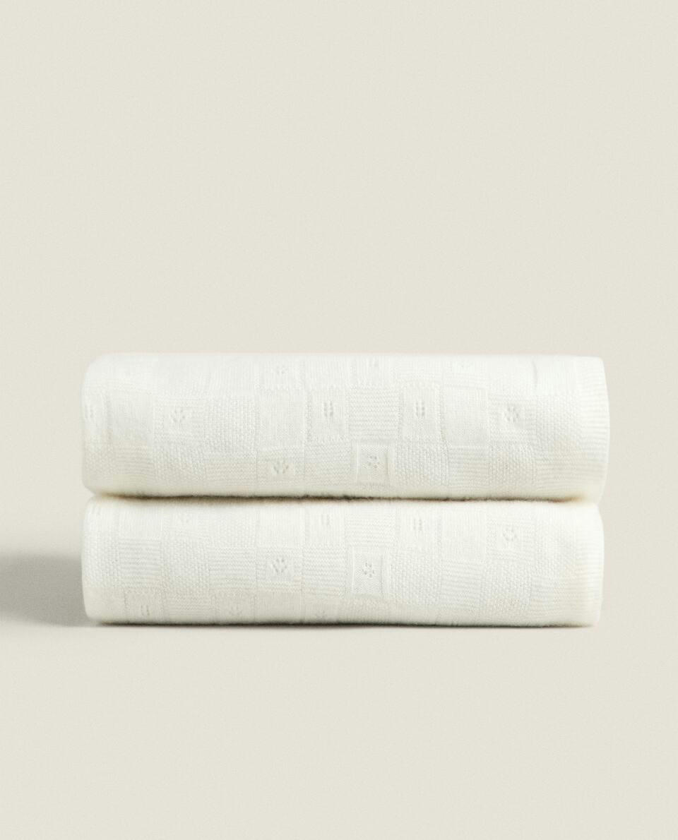 CASHMERE KNIT BLANKET