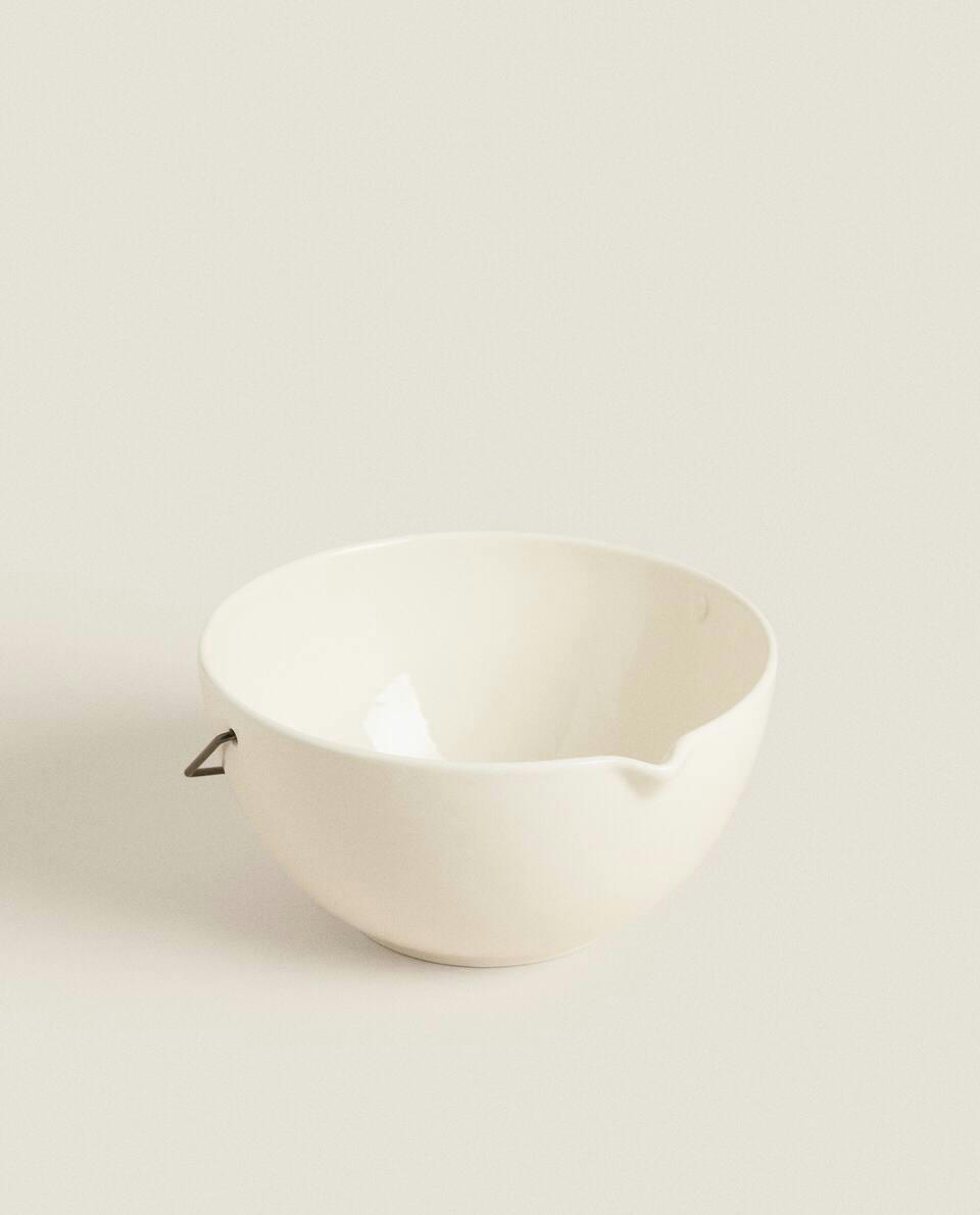 STONEWARE MIXING BOWL