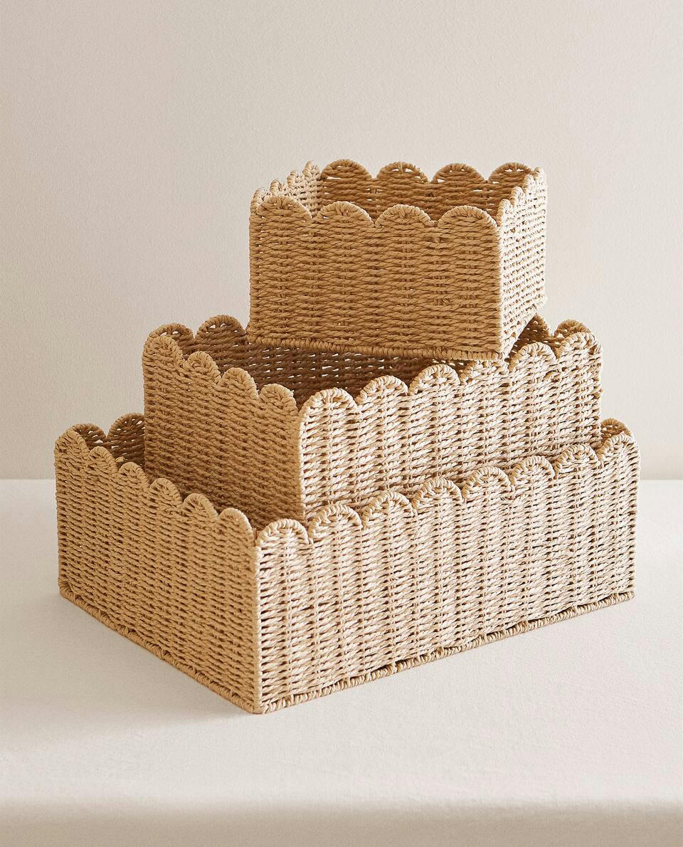 SCALLOPED BASKET