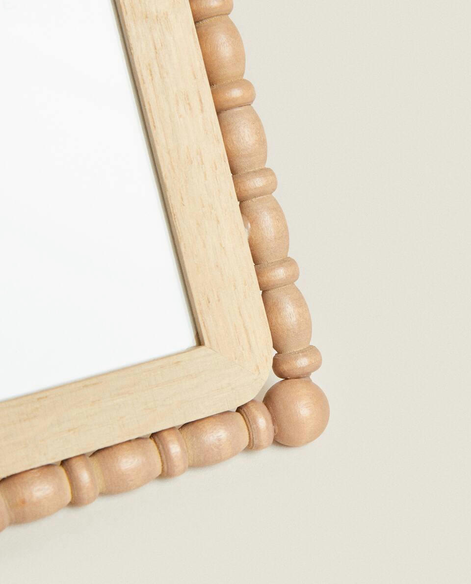 SMALL WOODEN PHOTO FRAME