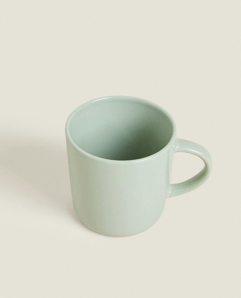 STONEWARE MUG