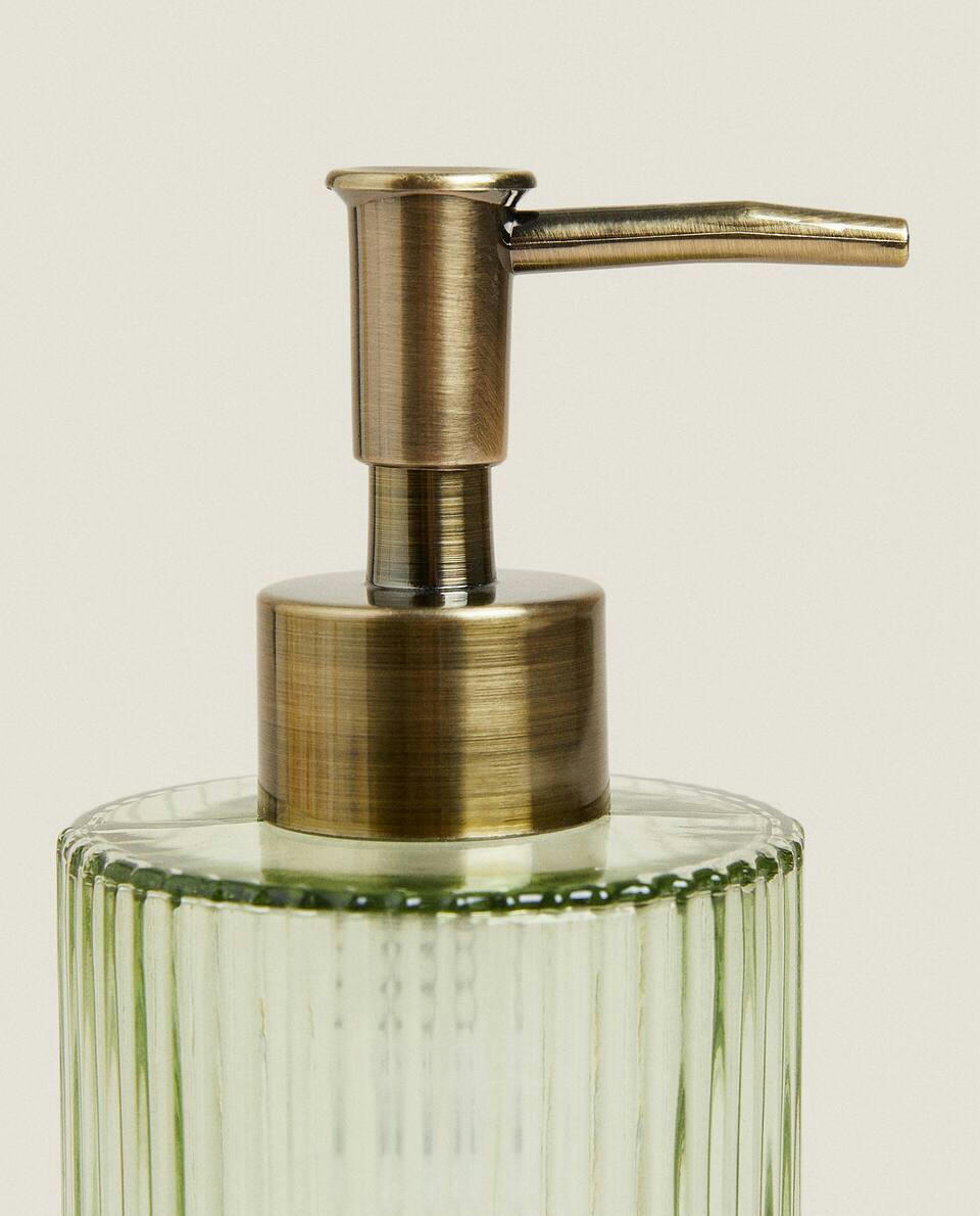 RAISED DESIGN GLASS BATHROOM SET