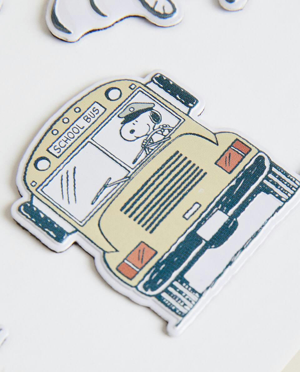 SET OF PEANUTS? STICKERS