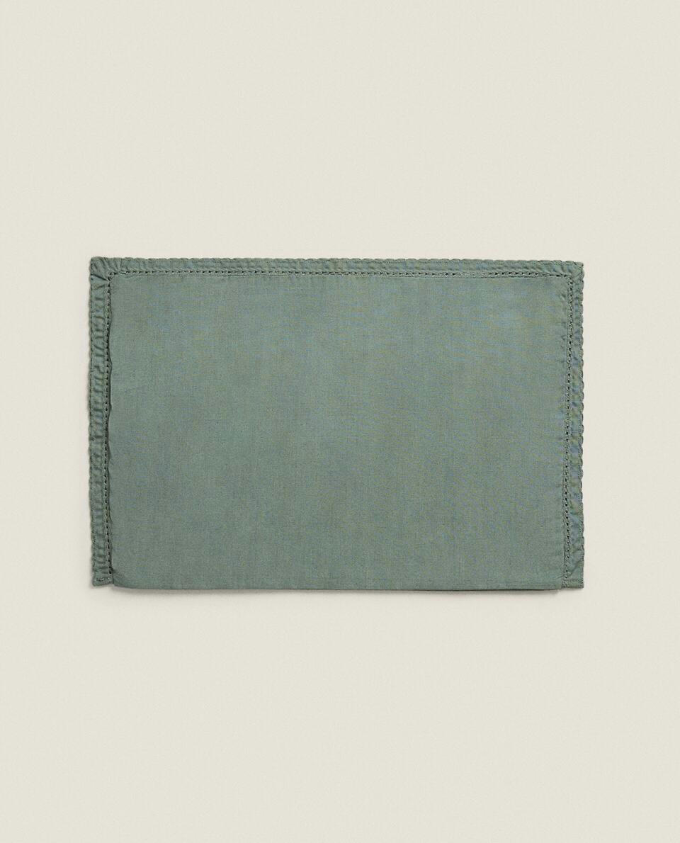 CHILDREN’S FLAT SHEET AND PILLOWCASE SET WITH TOPSTITCHING