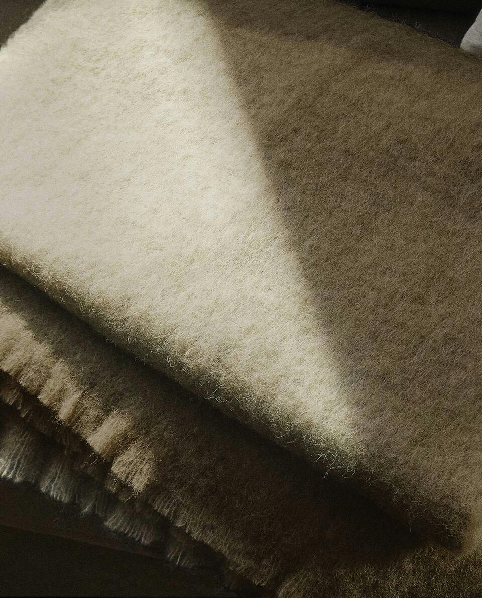 CARDED WOOL BLANKET