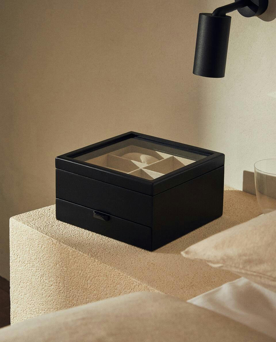 LACQUERED JEWELLERY BOX WITH DRAWERS