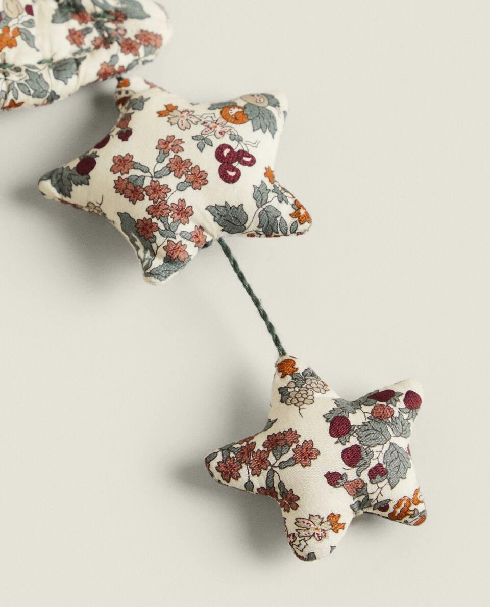 FLORAL PRINT FABRIC CHILDREN’S COT MOBILE