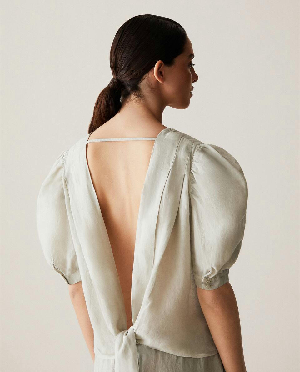 SHORT-SLEEVED LINEN SHIRT