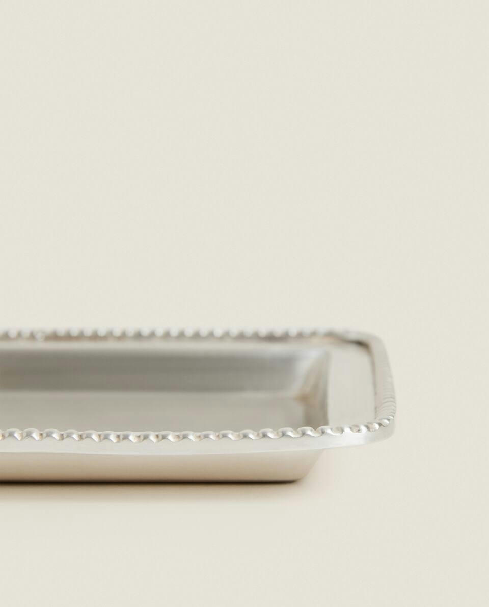 METAL TRAY