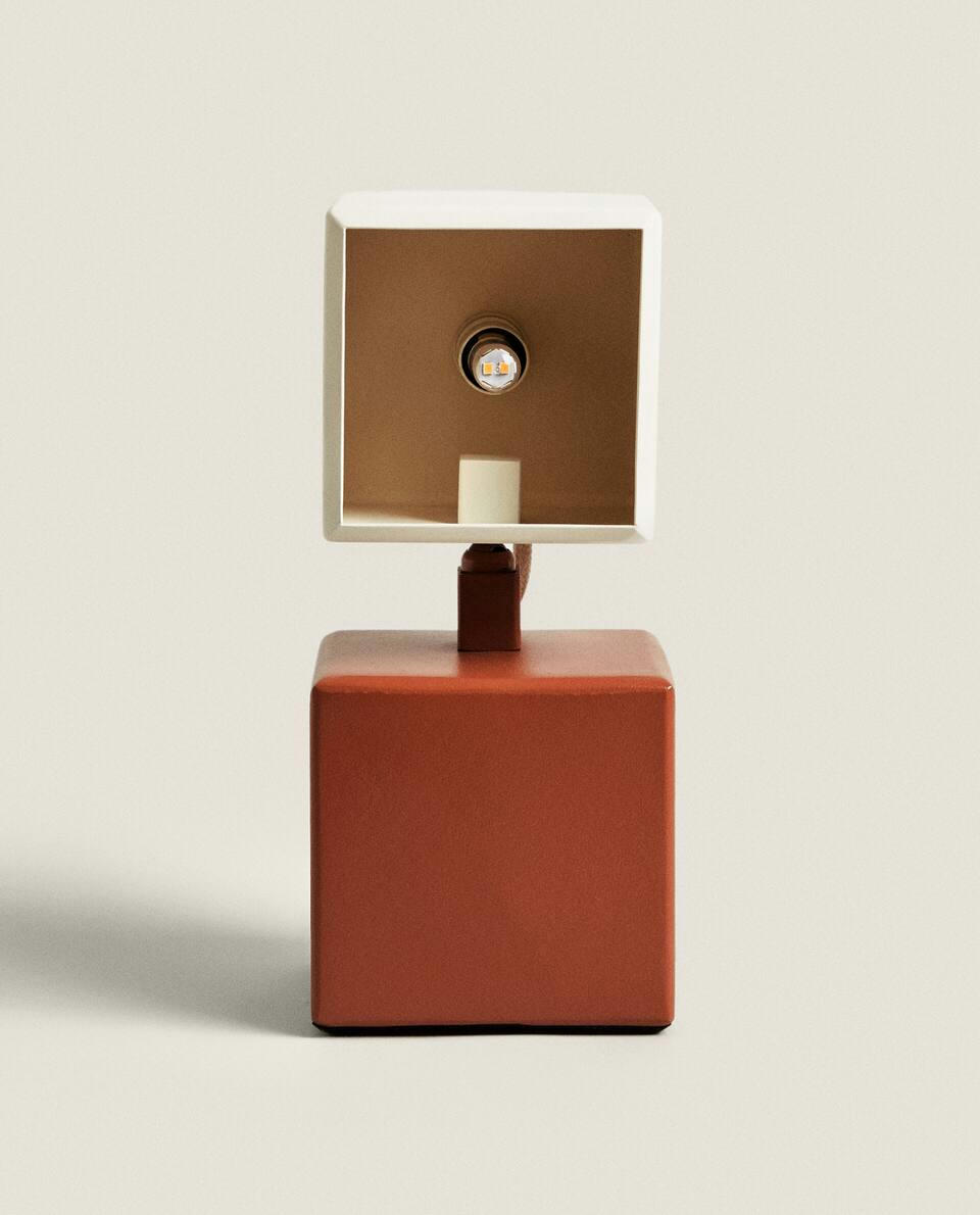CHILDREN'S METAL CUBE LAMP