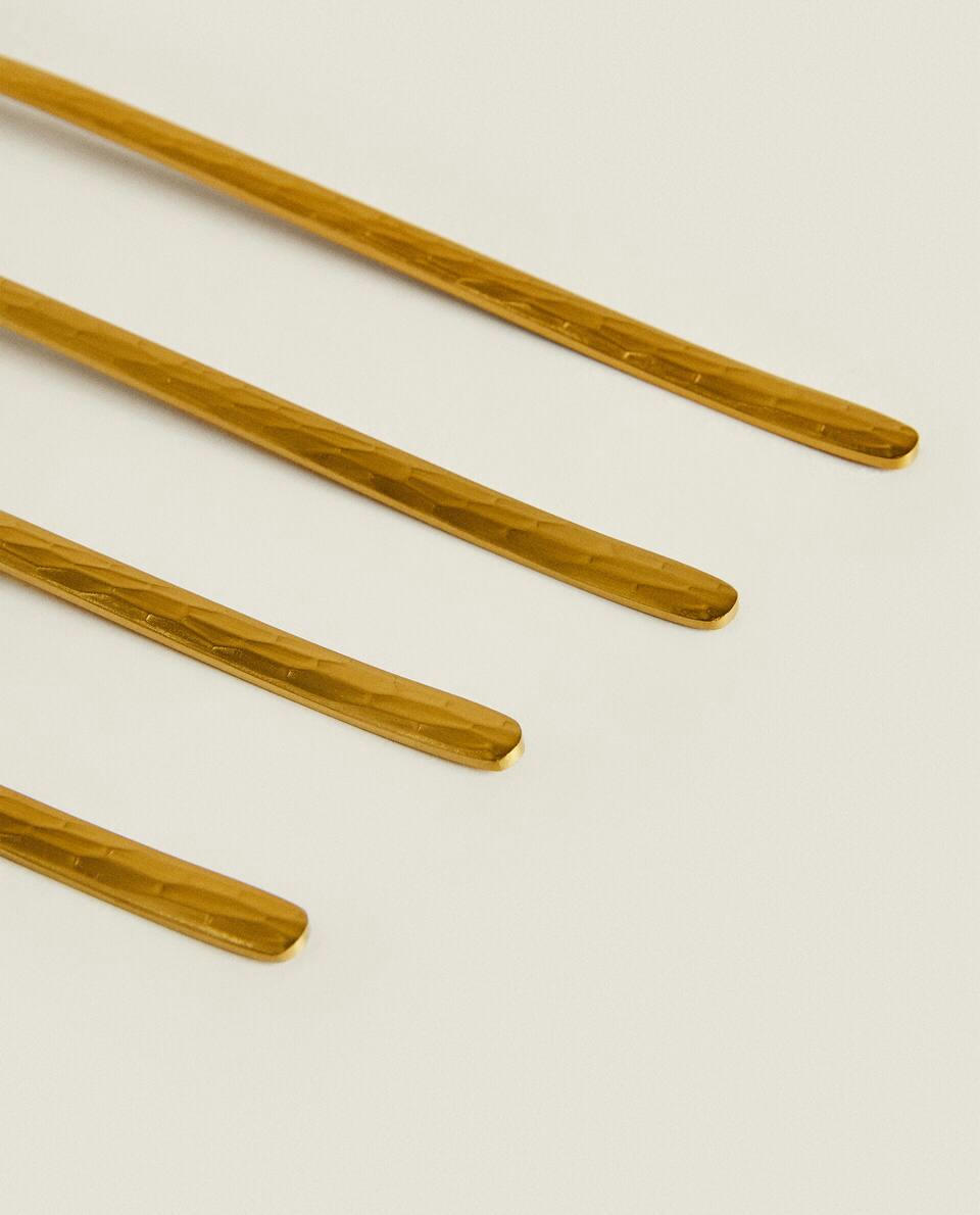 CUTLERY WITH HAMMERED HANDLE