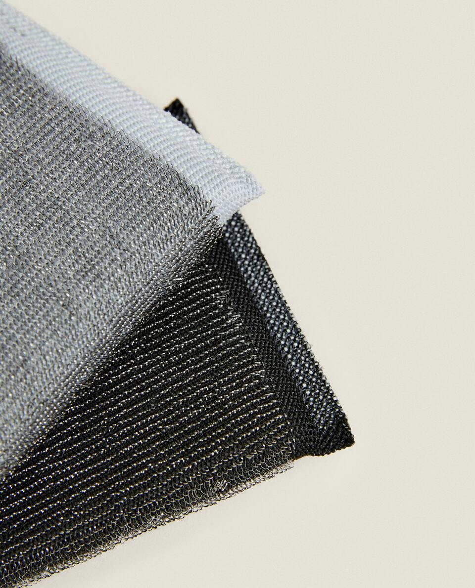 GREY AND BLACK SCOURER (SET OF 2)