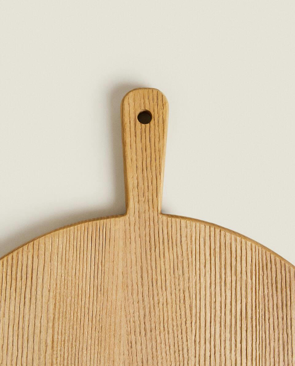 ROUND ASH WOOD CUTTING BOARD