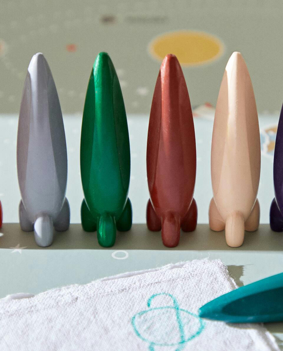 ROCKET CRAYONS (PACK OF 8)