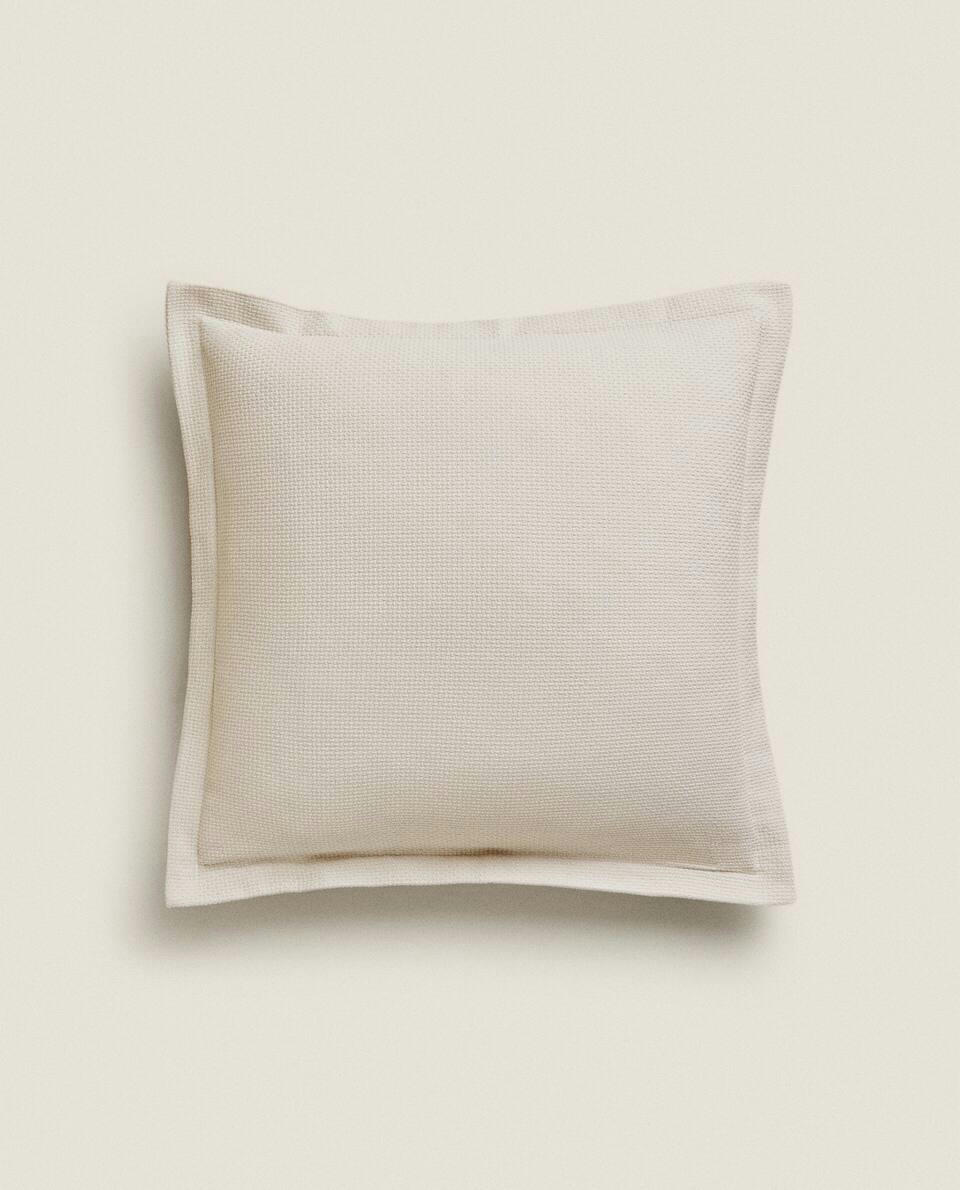 TEXTURED CUSHION COVER
