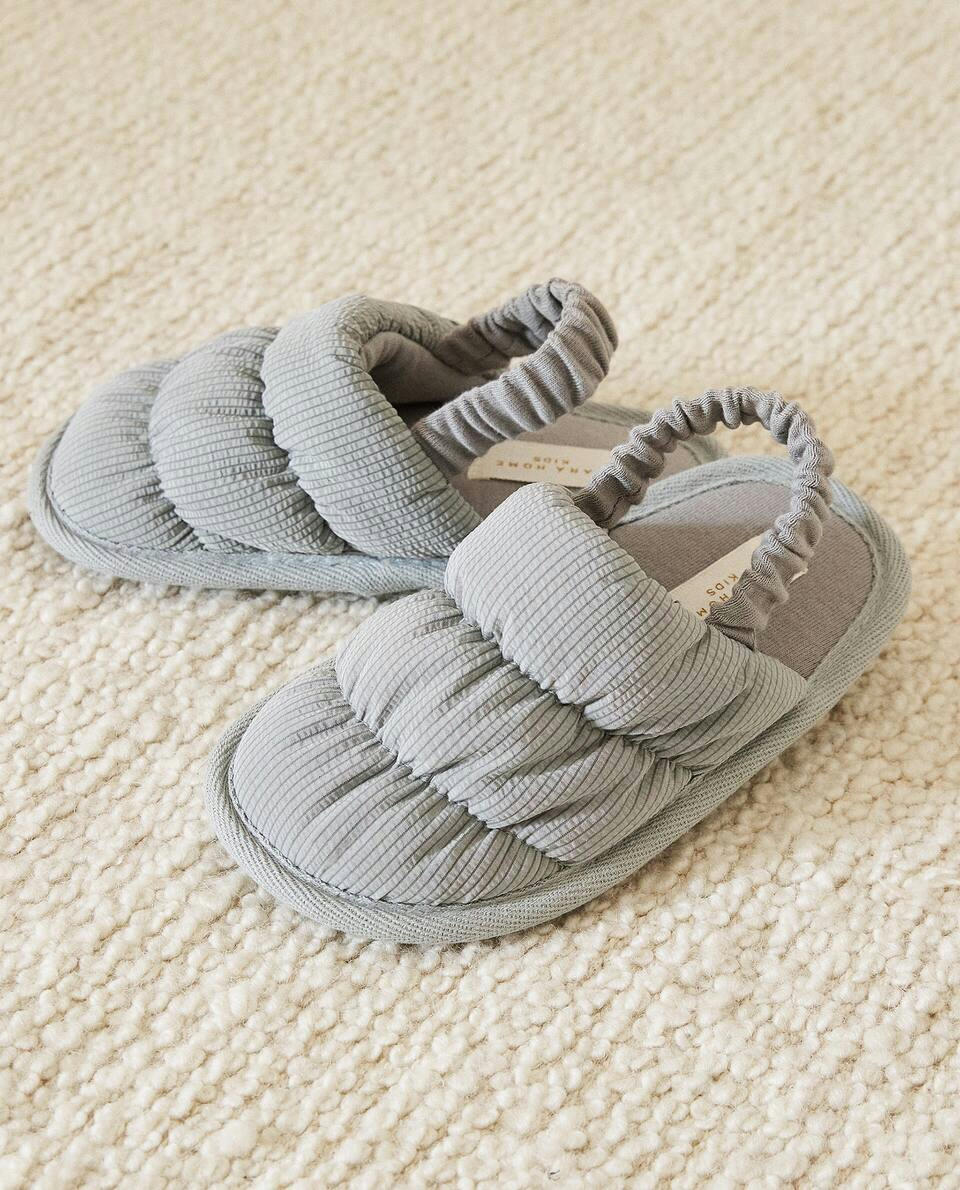 QUILTED SLIPPERS