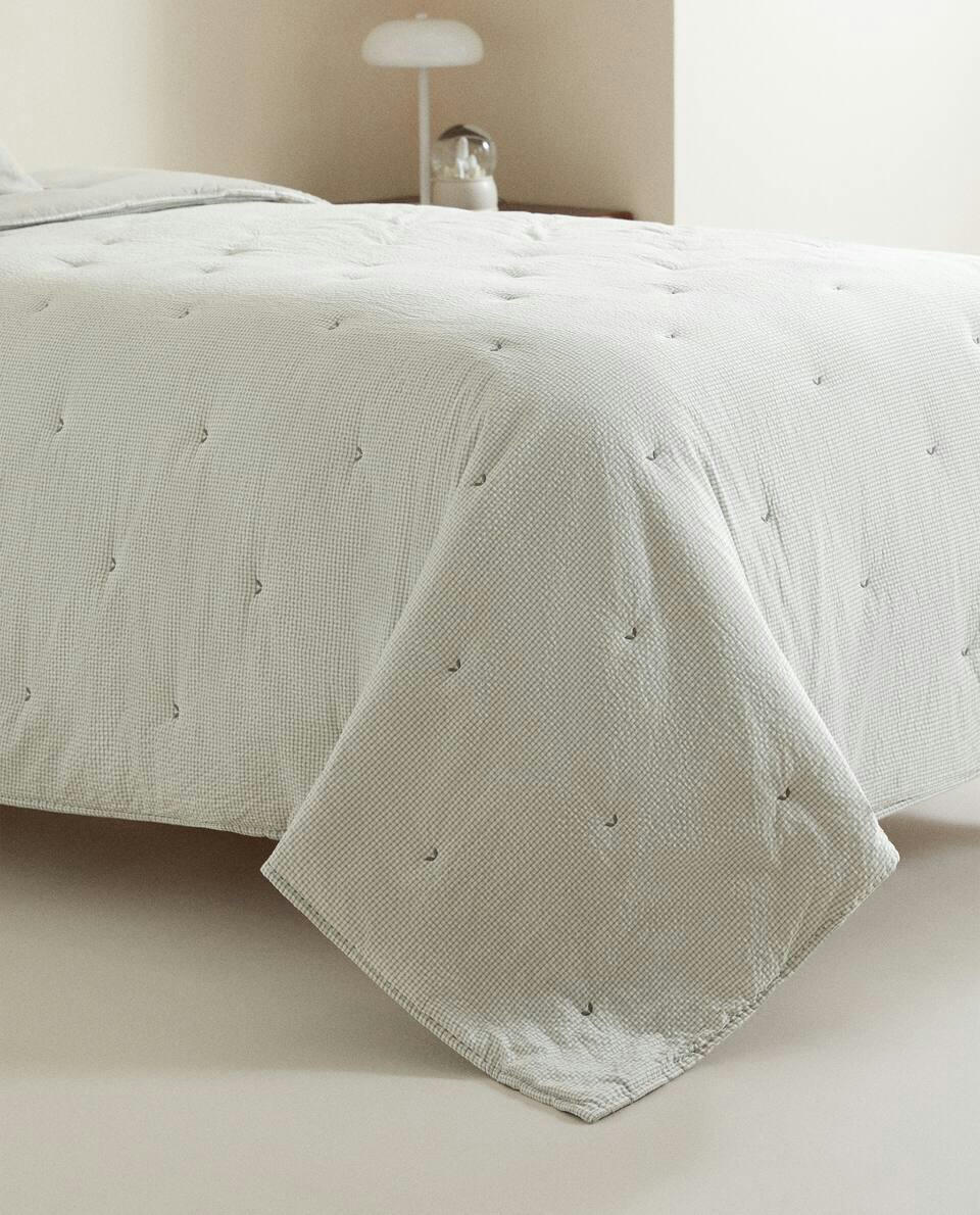 CHILDREN'S SEERSUCKER QUILT