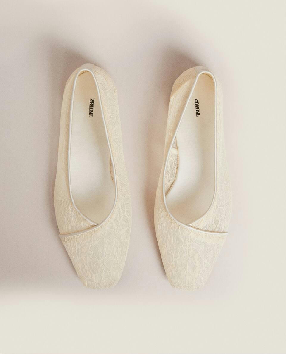 LACE BALLERINAS