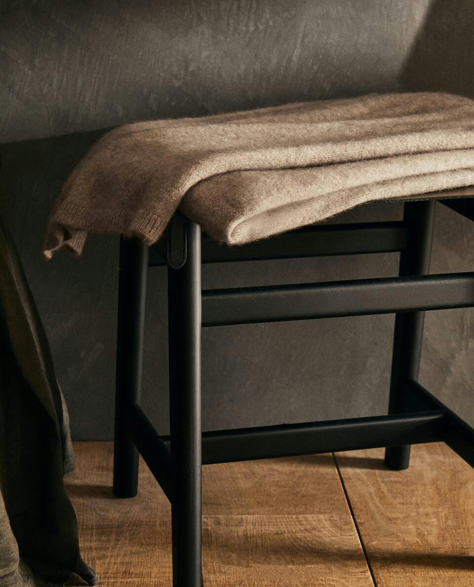 CASHMERE KNIT BLANKET