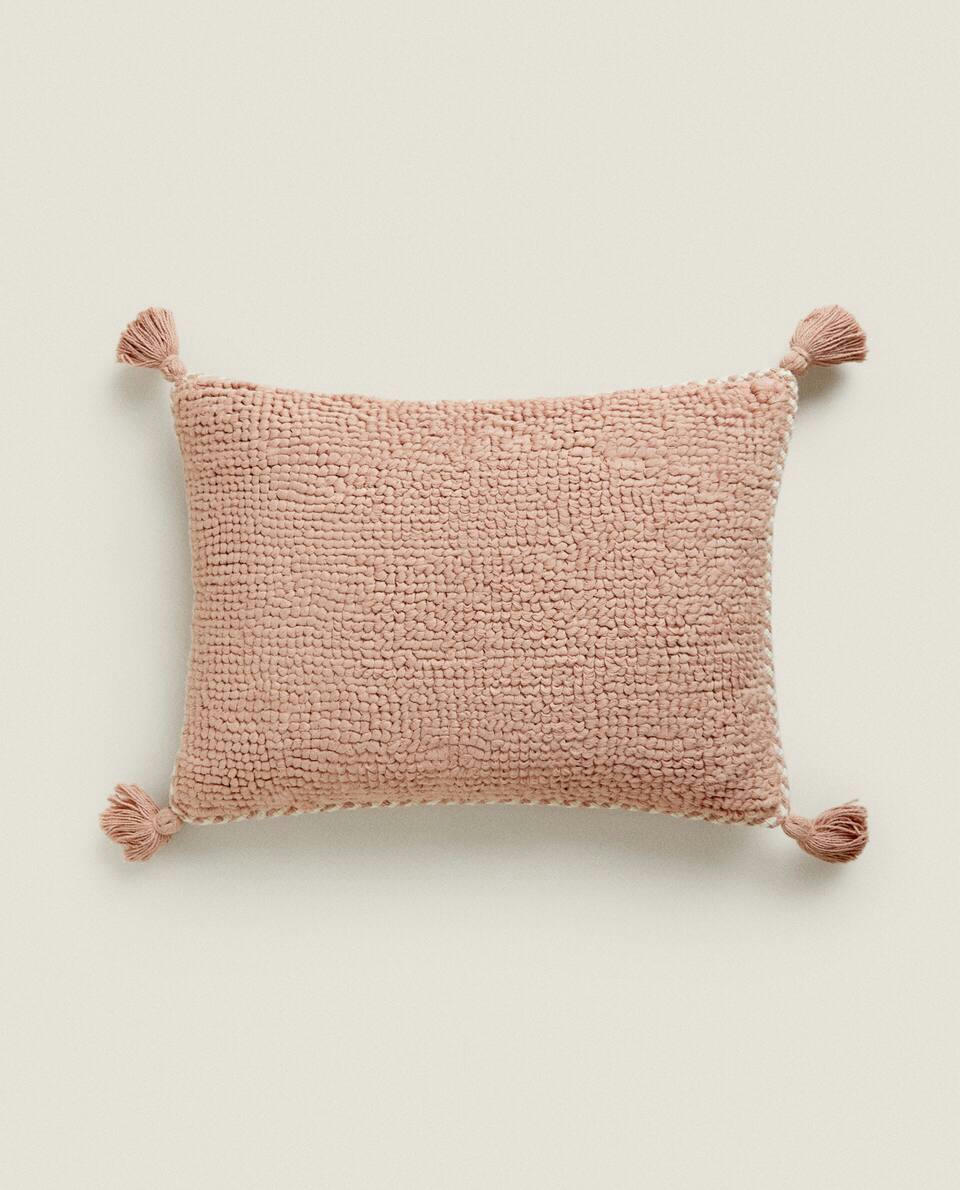 TASSEL CUSHION COVER