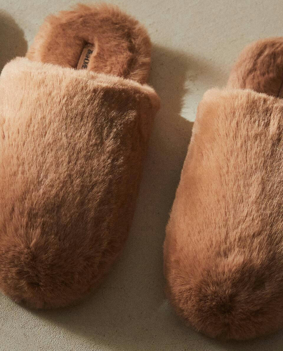 FAUX FUR MULE SLIPPERS