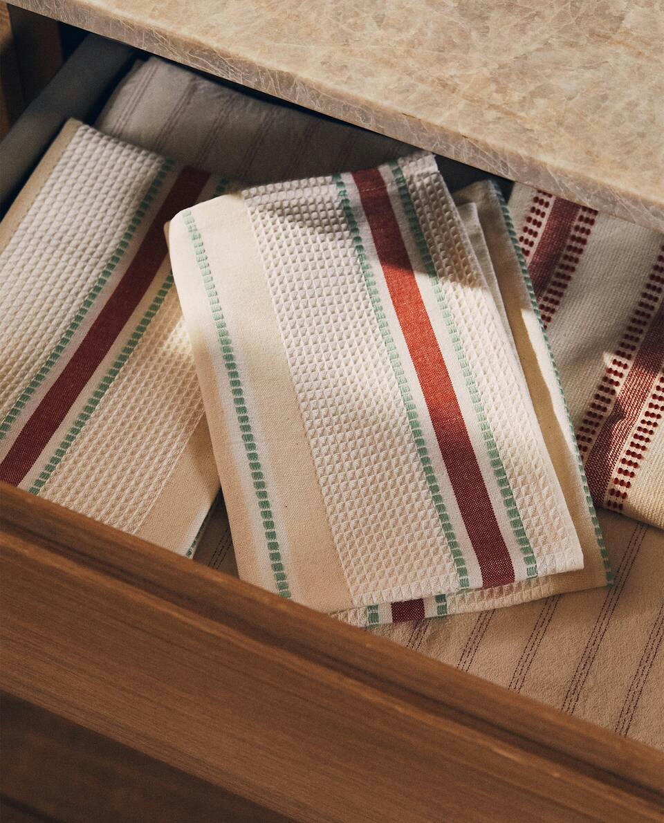 WAFFLE-KNIT COTTON TEA TOWEL WITH STRIPES (PACK OF 2)