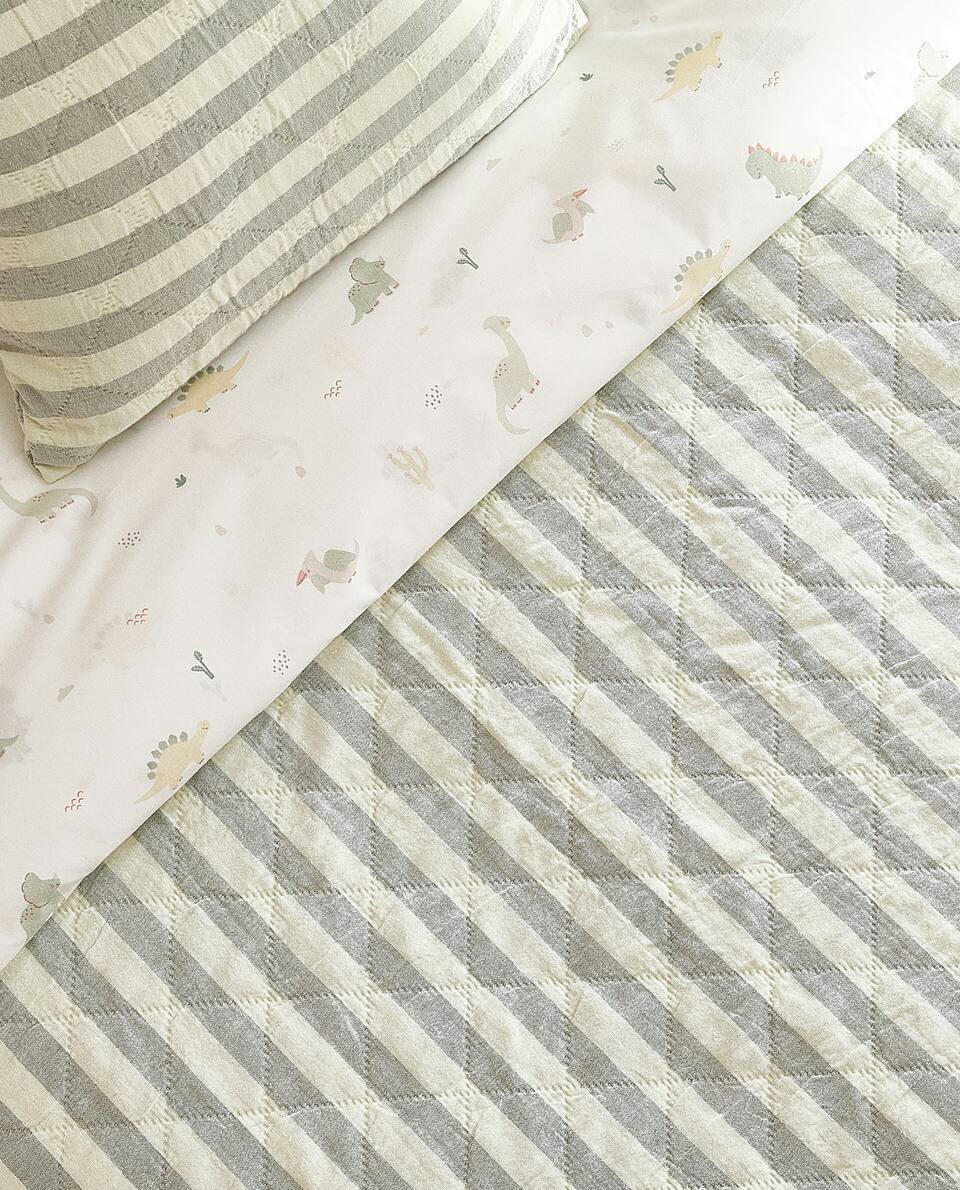 DYED THREAD STRIPED BEDSPREAD