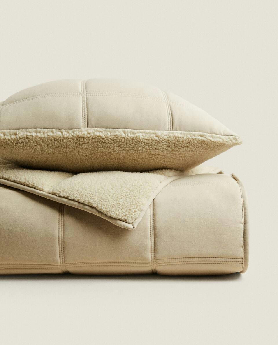 REVERSIBLE CHECKED QUILT