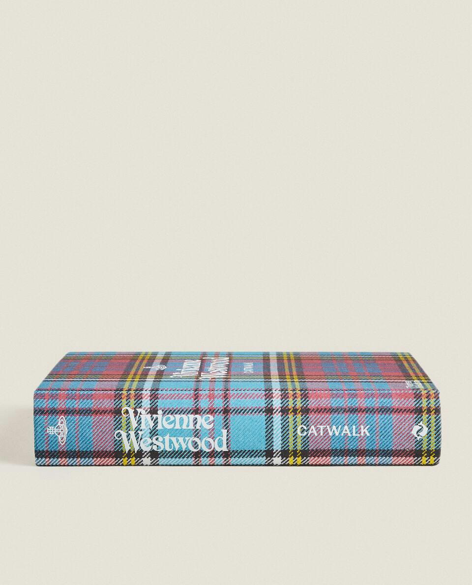 VIVIENNE WESTWOOD CATWALK