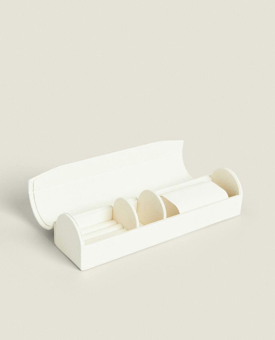 RECTANGULAR UPHOLSTERED JEWELLERY BOX