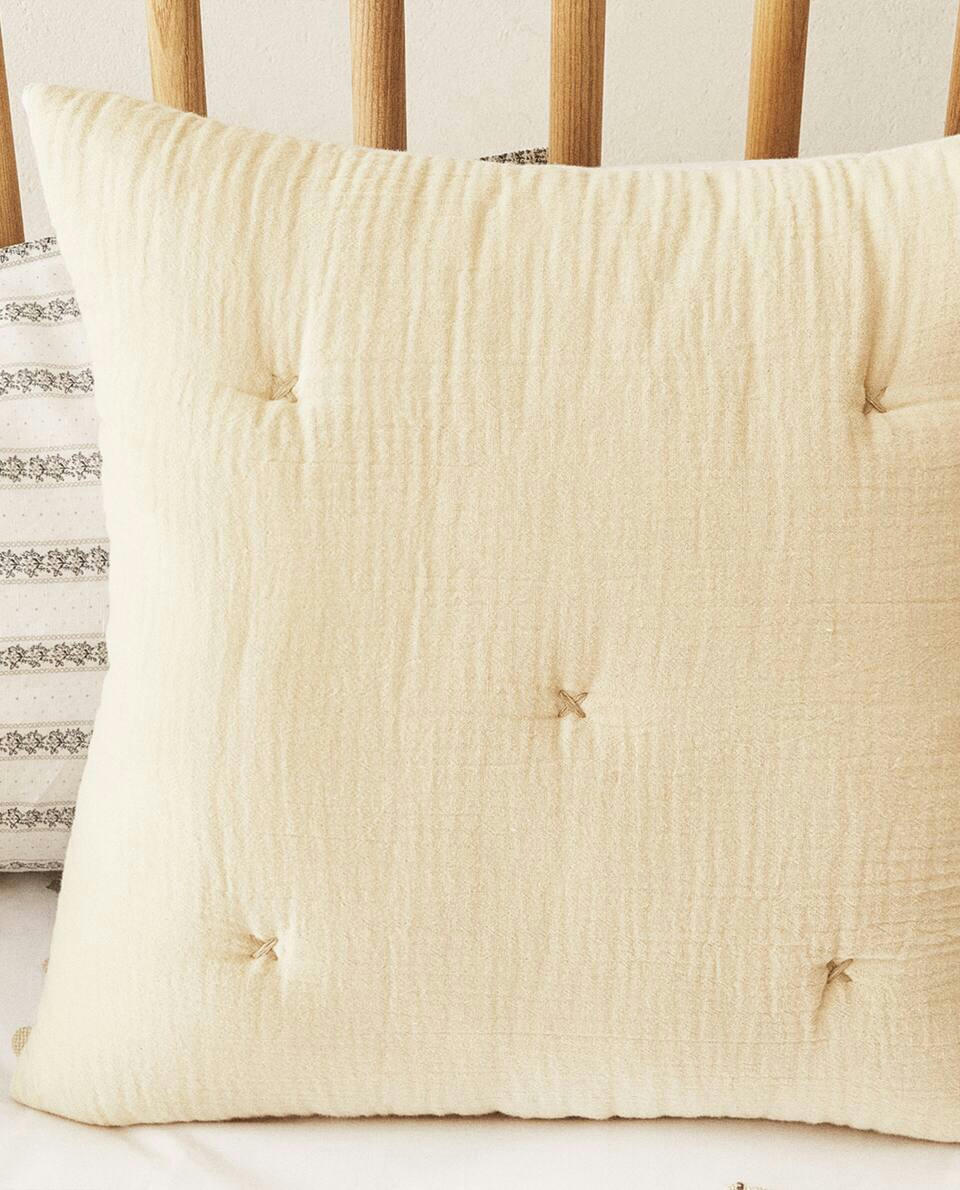CHIFFON AND COTTON JERSEY CUSHION COVER