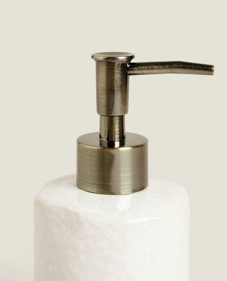 SHINY CERAMIC BATHROOM SET