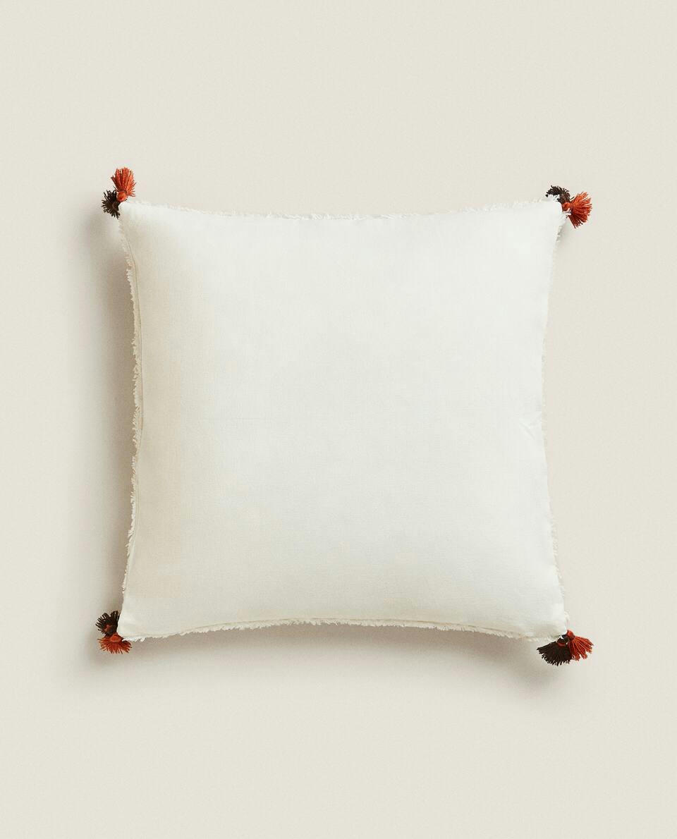 TASSEL CUSHION COVER