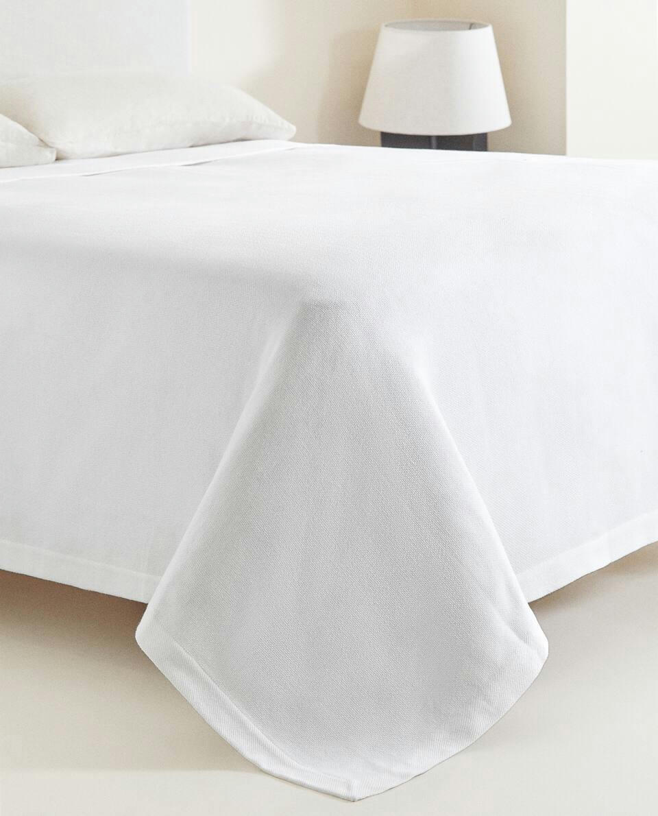 PLAIN COTTON BEDSPREAD