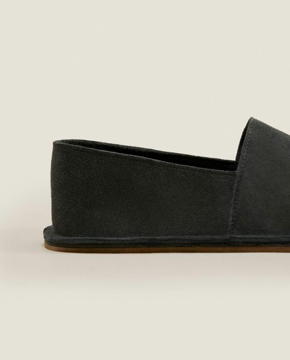 MINIMALIST LEATHER BABOUCHE SLIPPERS