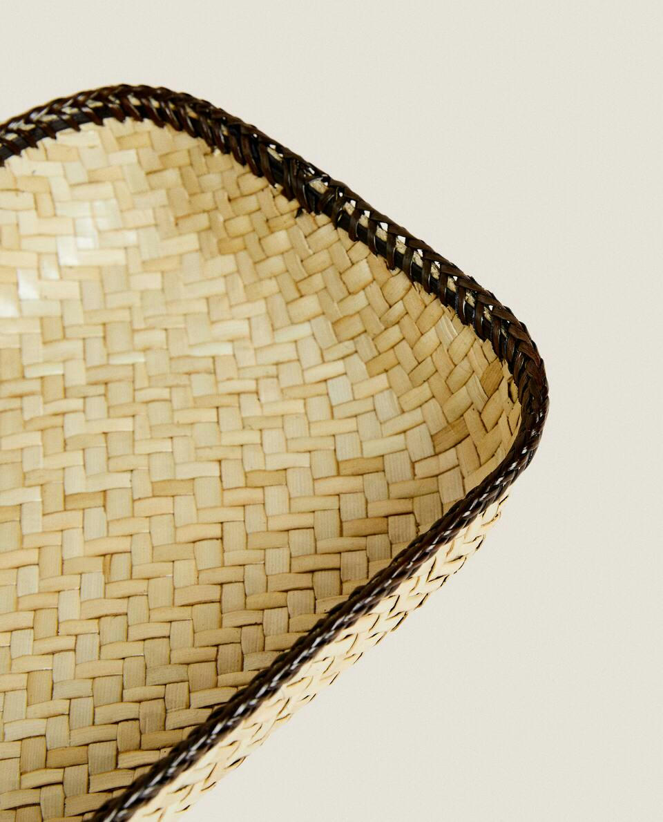 BASKET WITH BLACK BORDER