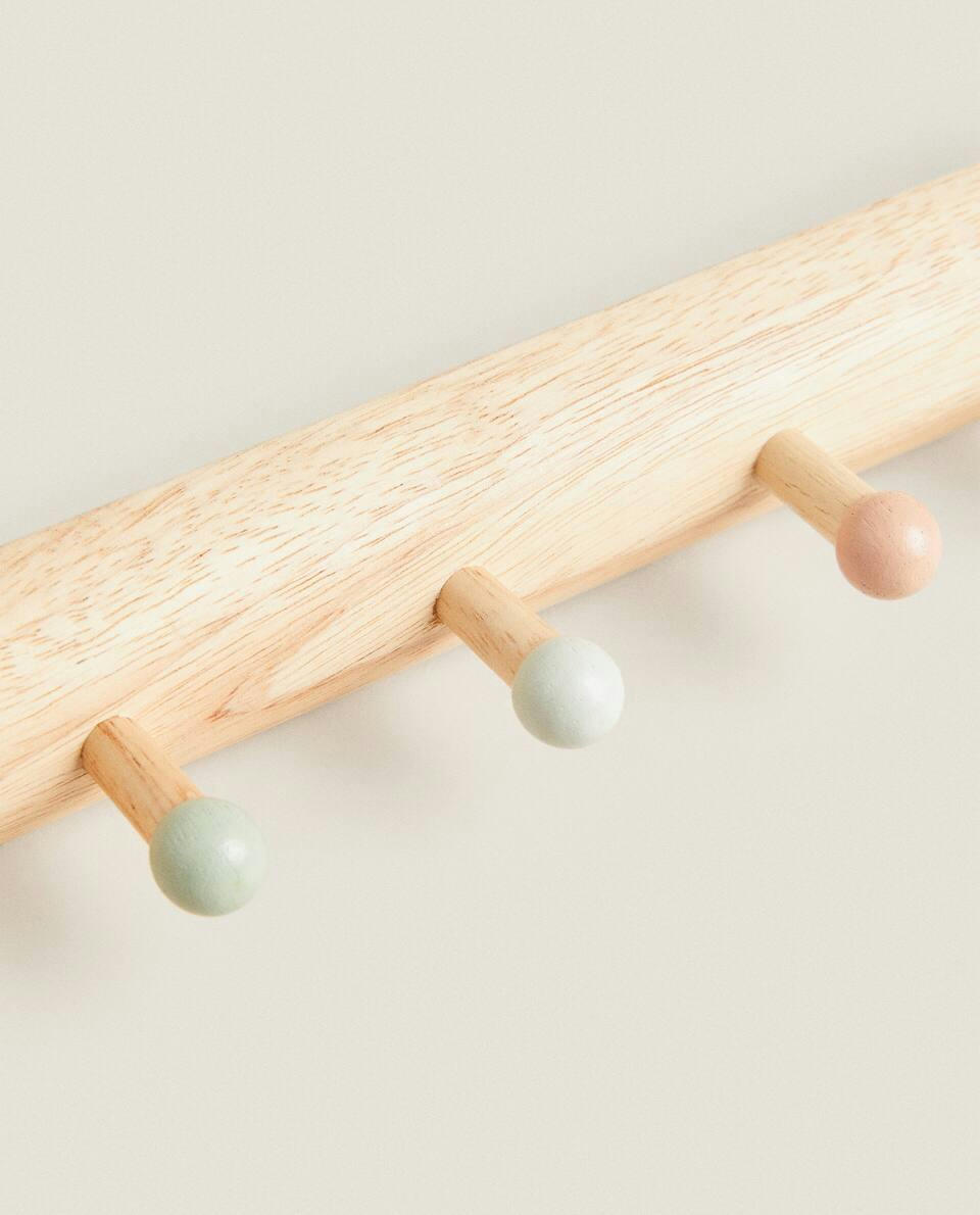 MULTICOLOURED WALL HANGER