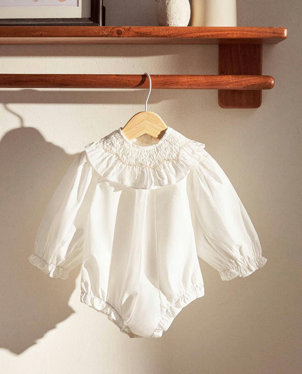 BODYSUIT WITH EMBROIDERED COLLAR