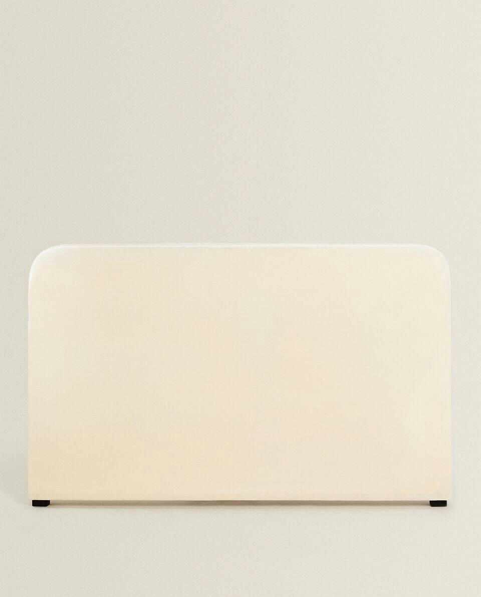 ROUNDED HEADBOARD WITH LINEN COVER