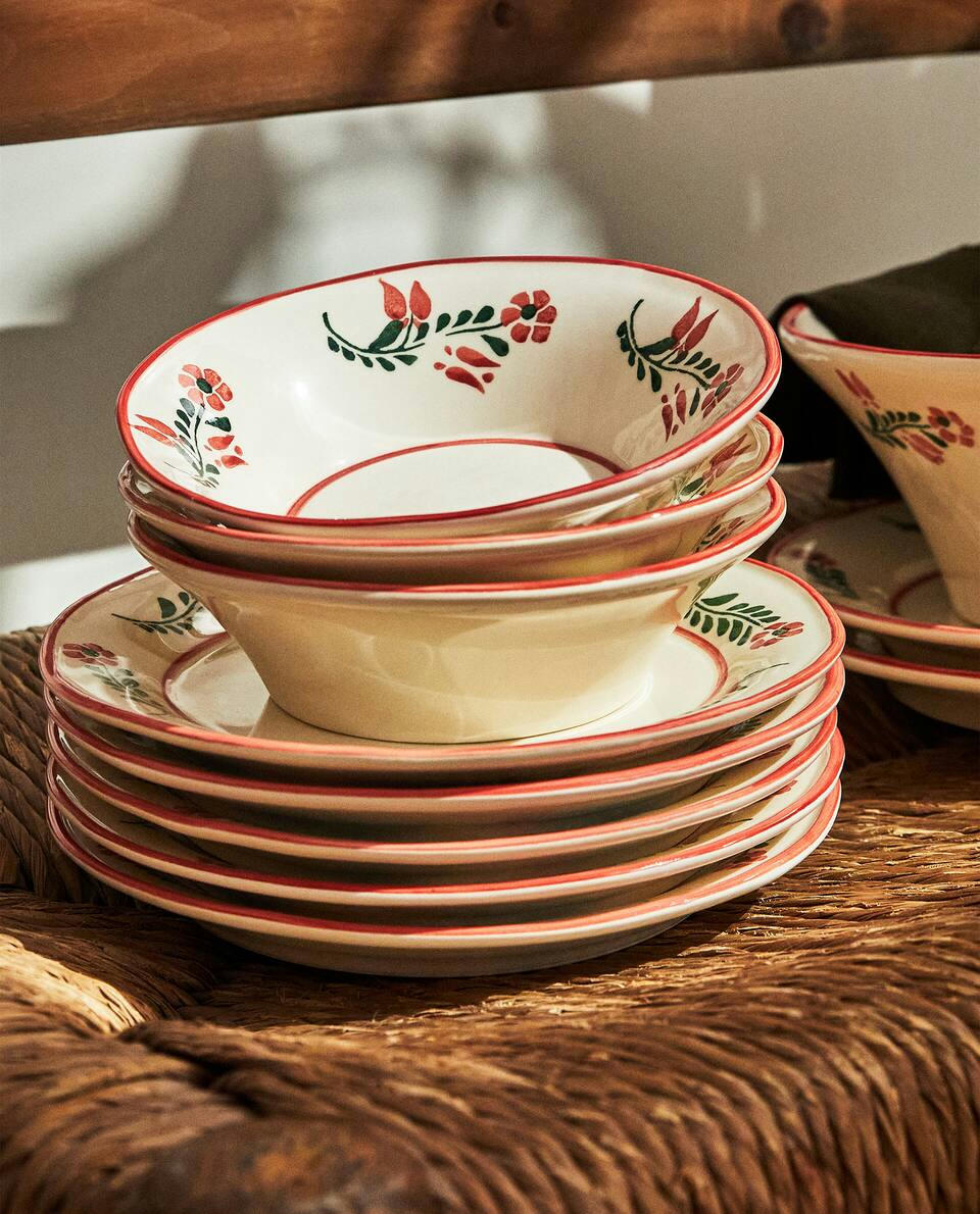 FLORAL EARTHENWARE BOWL