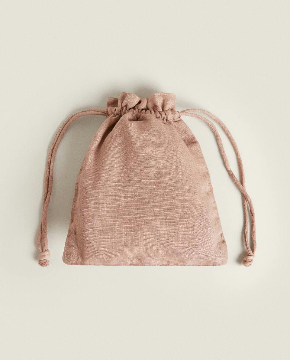 QUILTED LINEN SLIPPERS