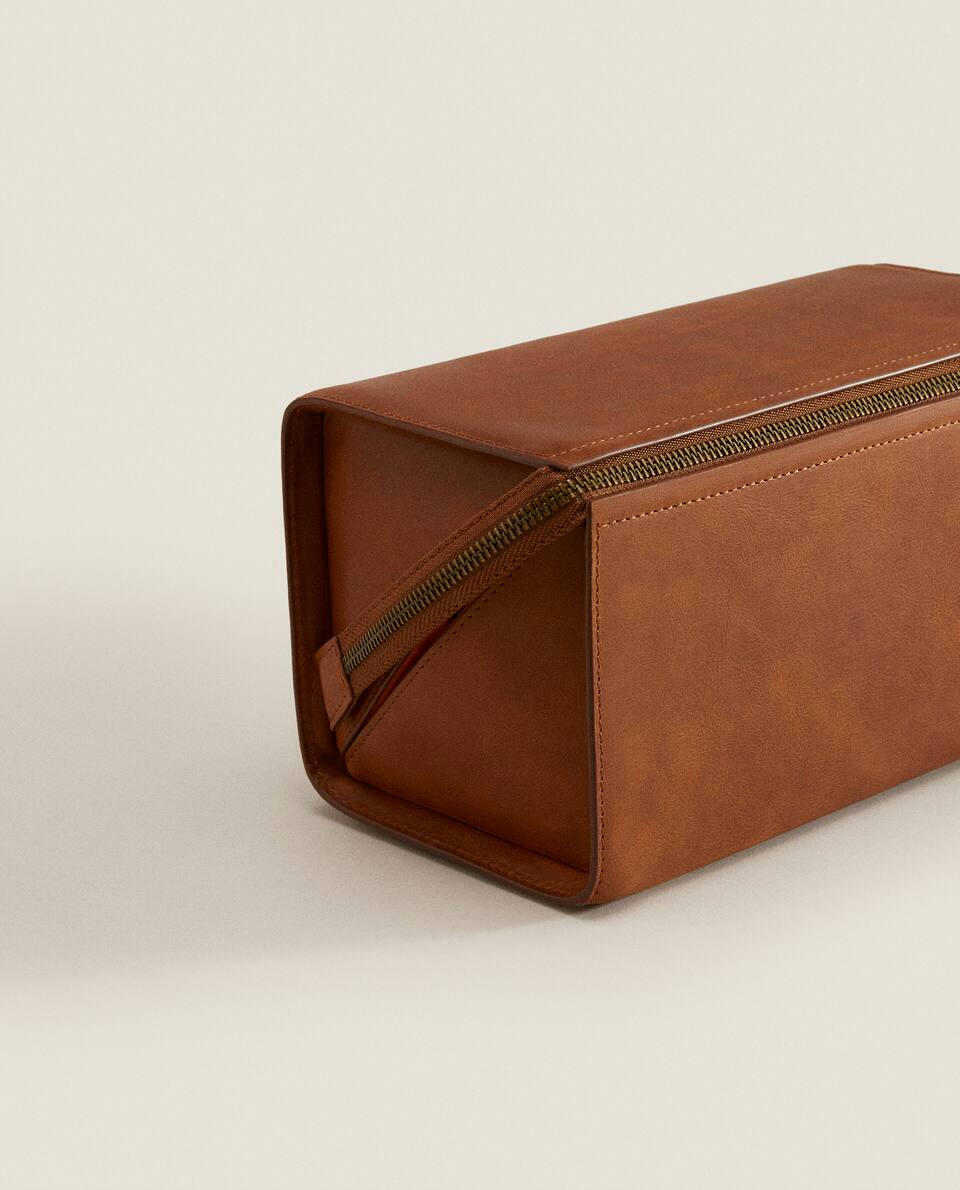 LARGE RIGID LEATHER TOILETRY BAG