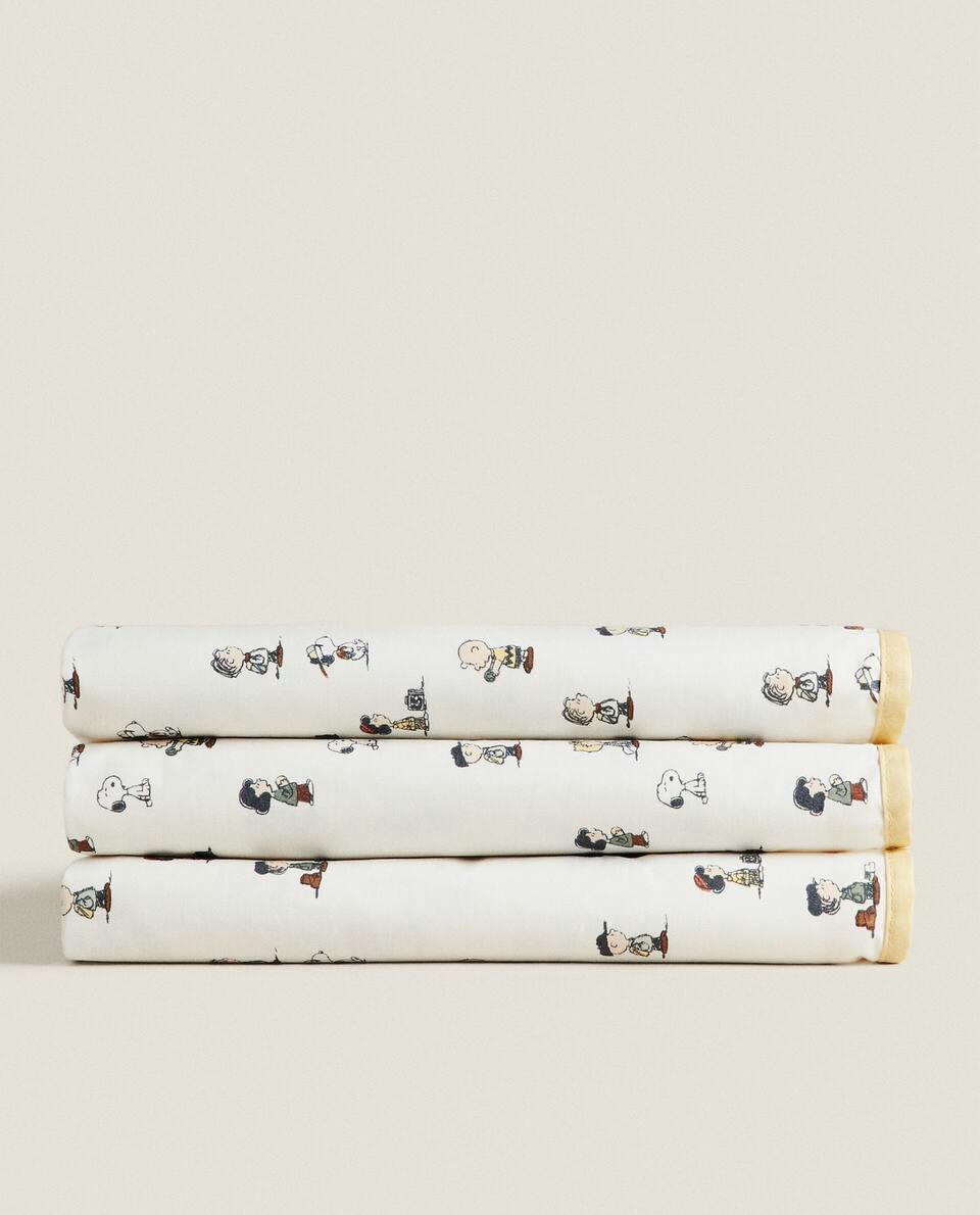 PEANUTS? RESIN/COATED TABLECLOTH