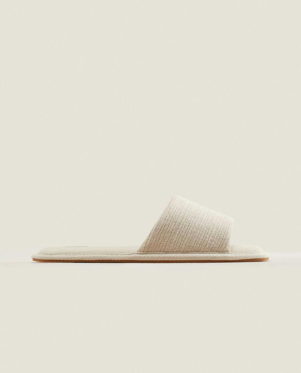 SQUARE TOE SLIDER SLIPPERS