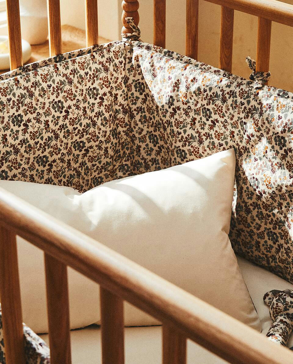 FLORAL PRINT FABRIC CHILDREN’S COT BUMPER COVER