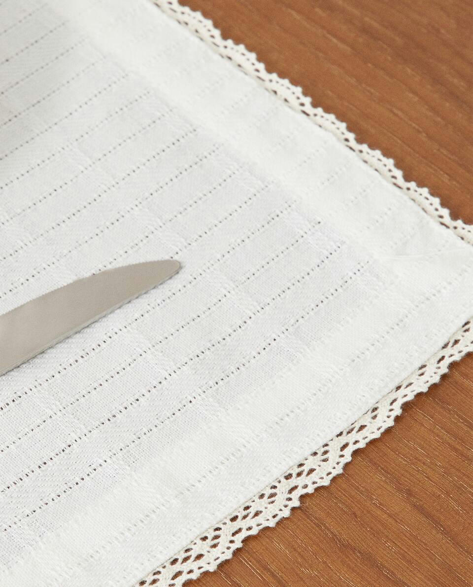 JACQUARD PLACEMAT