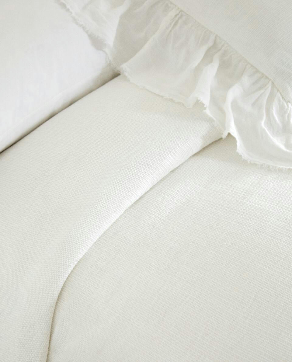 LINEN RUFFLE BEDSPREAD