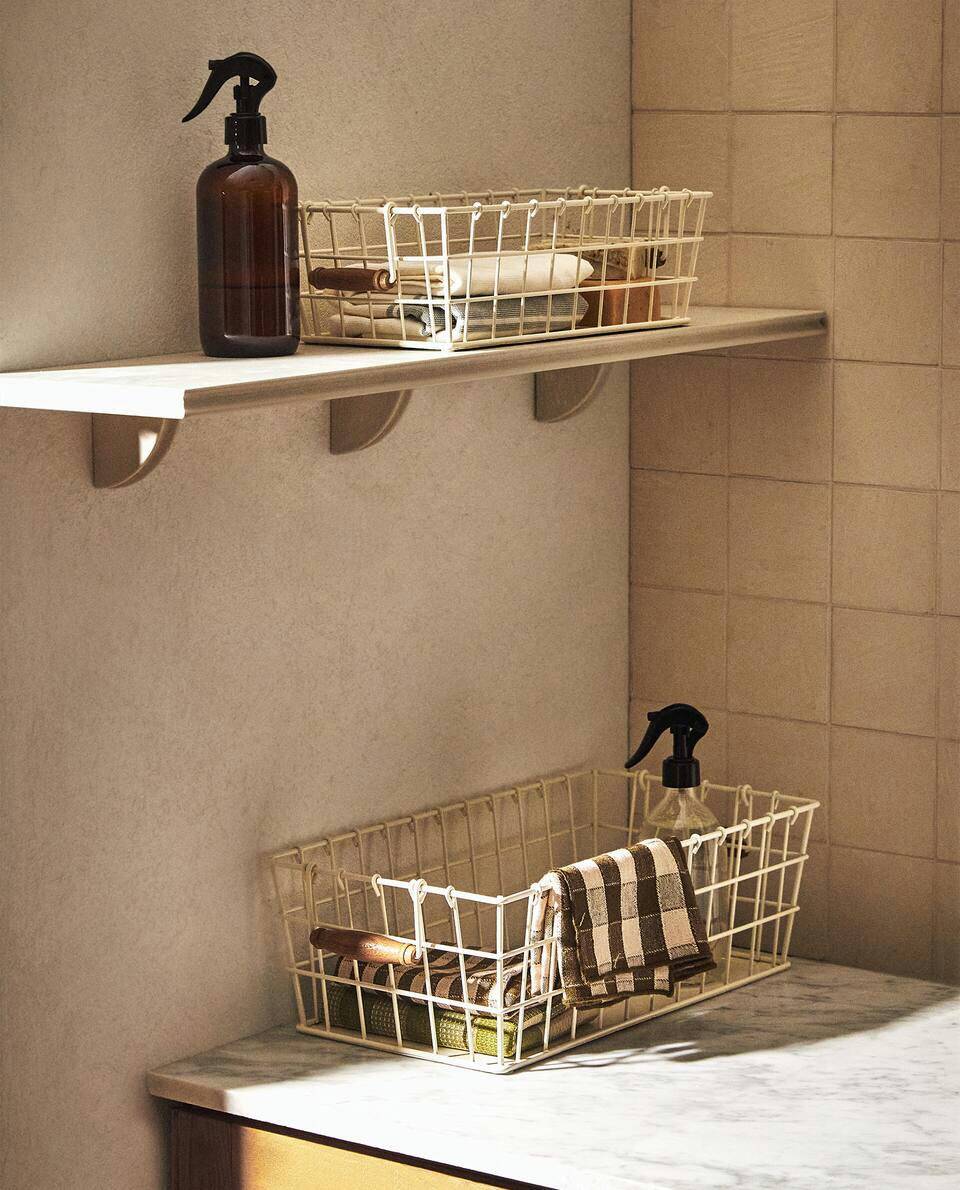 LACQUERED METALLIC BASKET