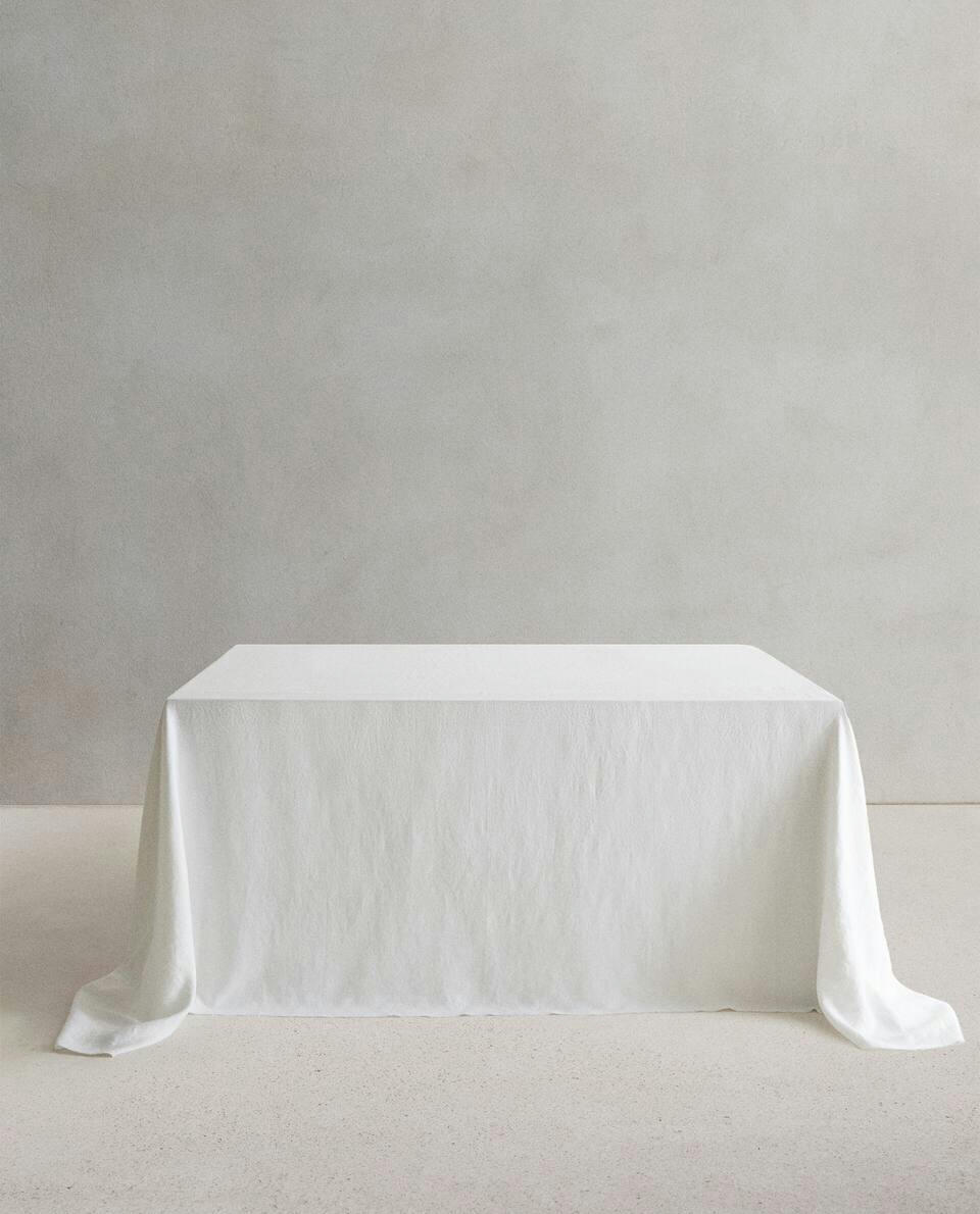 TABLECLOTH 01